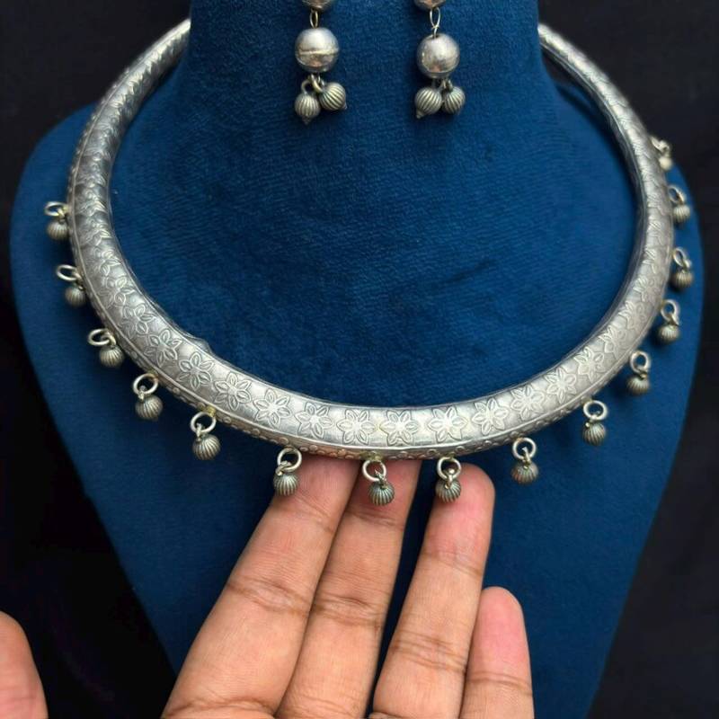 Oxidized Silver Hasli Necklace Set, Tribal Choker Jewelry, Indian Necklace and Earrings with ghungroo drops
