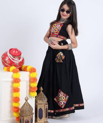 Navaratri special gamthi lace & patchwork lehenga with blouse for kids 3