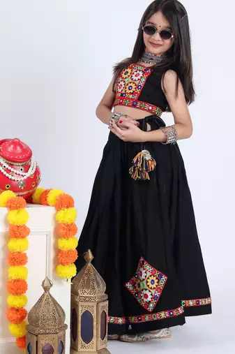 Navaratri special gamthi lace & patchwork lehenga with blouse for kids