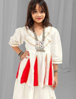 Navaratri special golden lace & kali work lehenga with top for kids 3