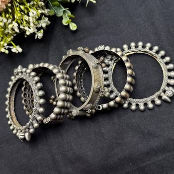 Oxidized Silver Kada Bangle Set of 5, Indian Tribal Bangles, Boho Antique Silver Bracelet Set 4