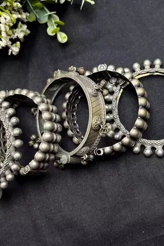 Oxidized Silver Kada Bangle Set of 5, Indian Tribal Bangles, Boho Antique Silver Bracelet Set