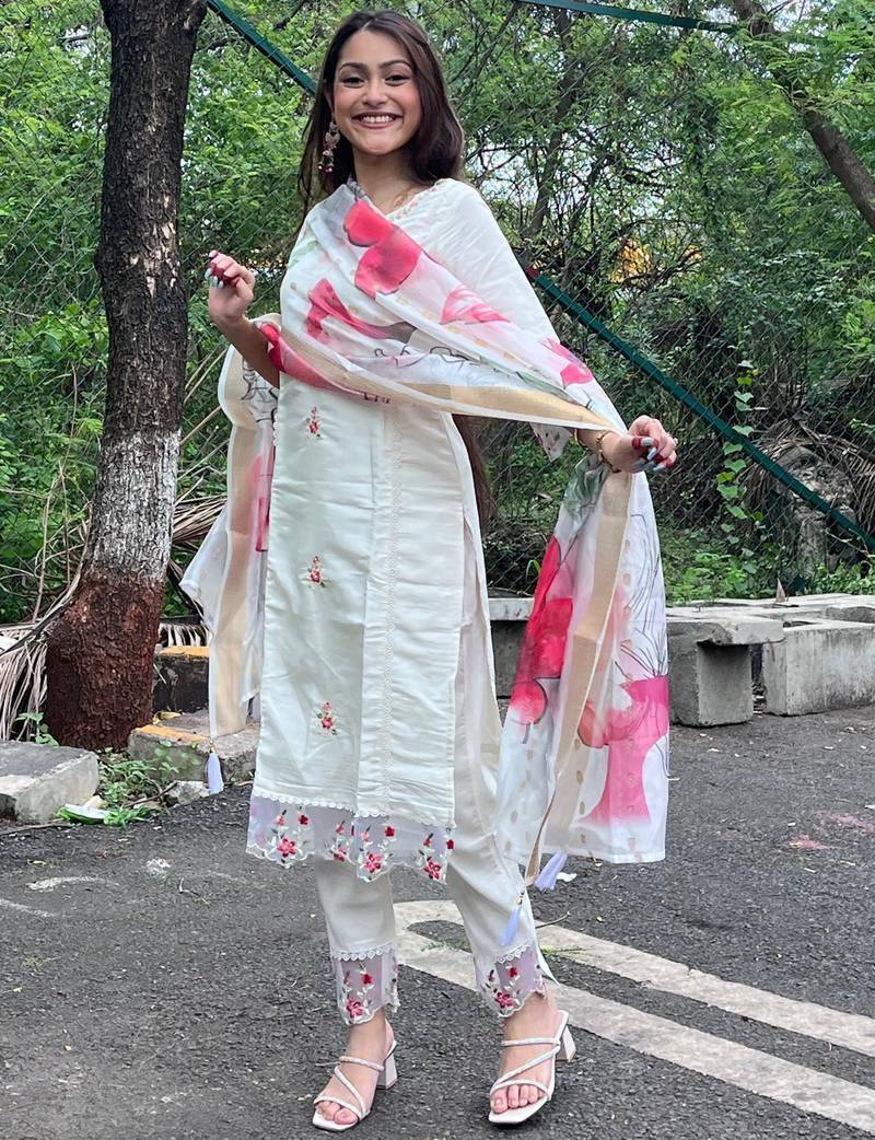White chanderi embroidered straight kurta set for women with dupatta and pant