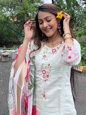 White chanderi embroidered straight kurta set for women with dupatta and pant 4