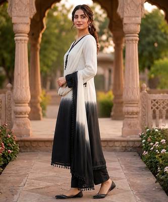 Women's white crepe embroidered straight kurta set with dupatta and pant 3