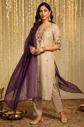 Women's chanderi cream embroidered kurta set with dupatta and pant