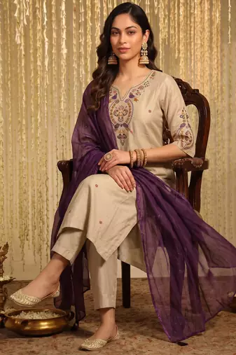 Women's chanderi cream embroidered kurta set with dupatta and pant