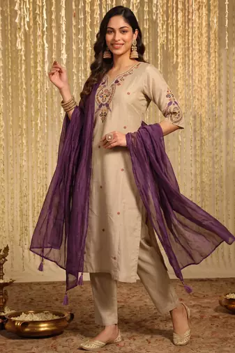 Women's chanderi cream embroidered kurta set with dupatta and pant