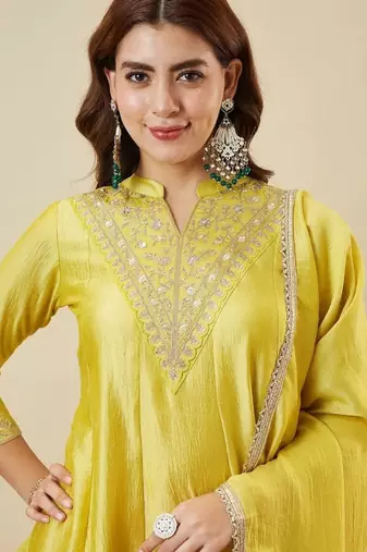 Women's yellow silk blend embroidered kurta set with dupatta and palazzo