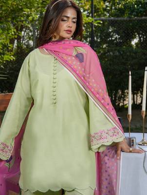 Women's light green silk blend straight kurta set with dupatta and pant 5