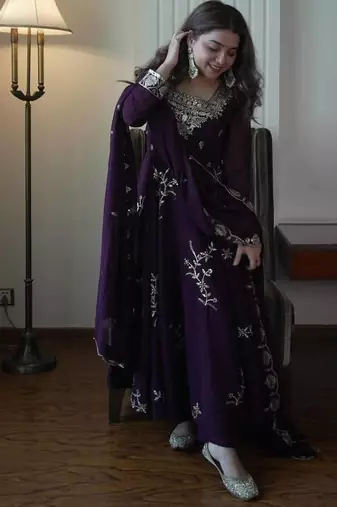Designer fox georgette embroidered suit set
