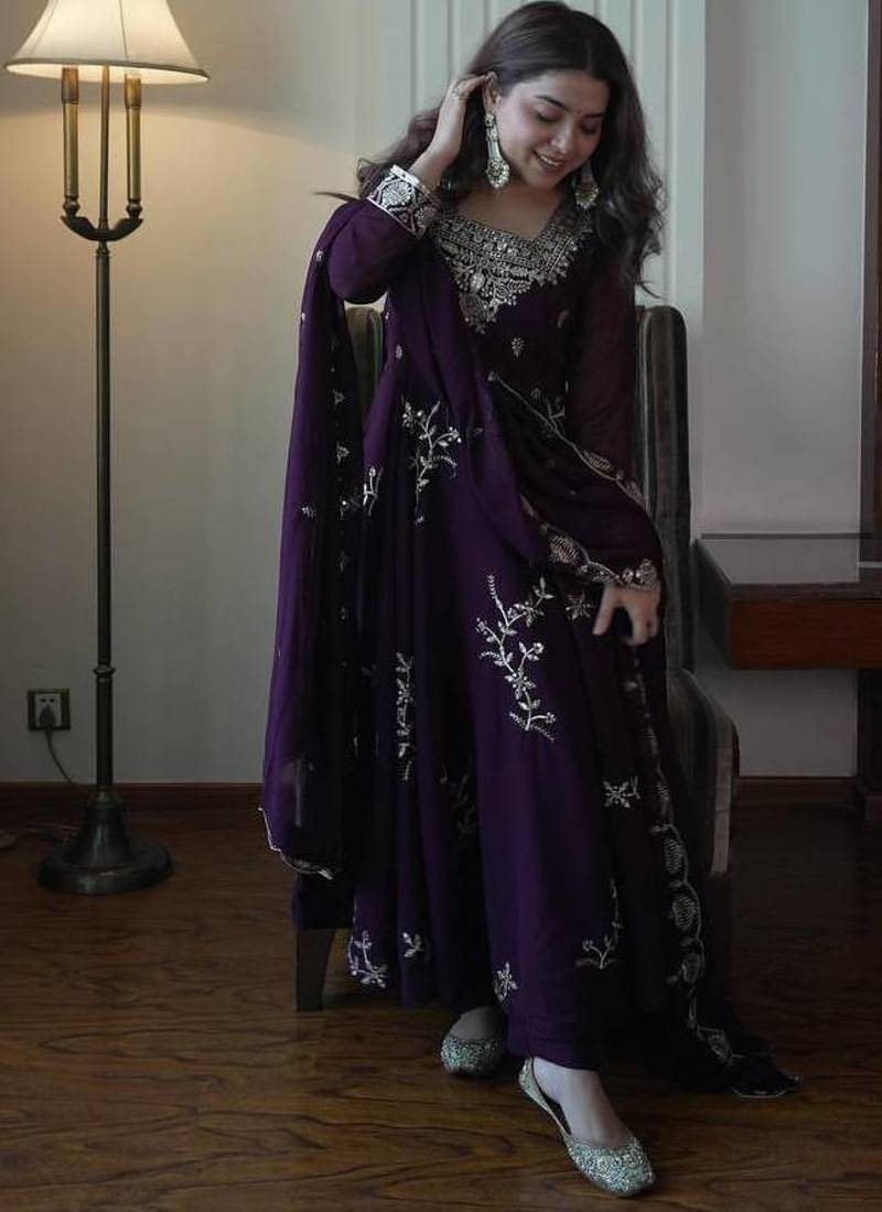 Designer fox georgette embroidered suit set