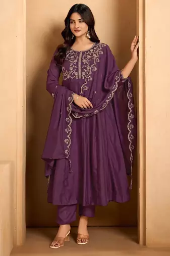 Wine embroidered silk blend kurta pant dupatta set