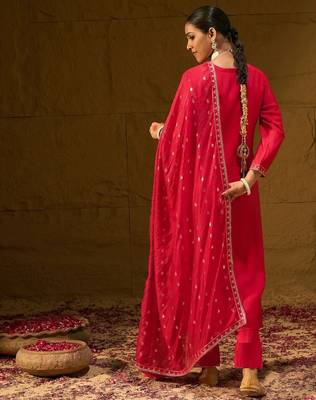 Red embroidered silk blend kurta pant dupatta set 3