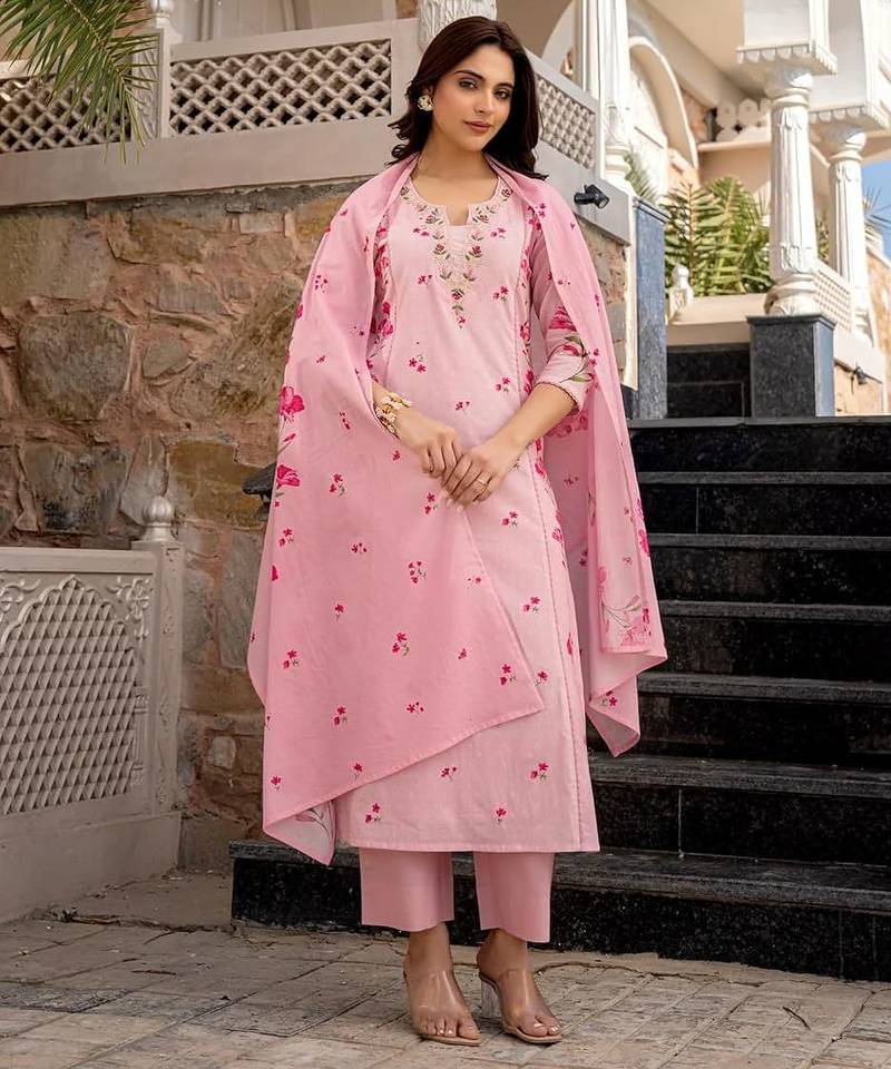 pink embroidered chanderi silk kurta pant dupatta set