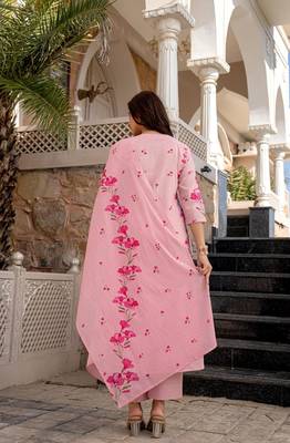 pink embroidered chanderi silk kurta pant dupatta set 5