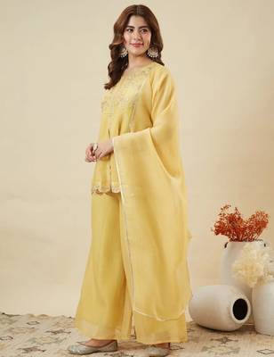 Yellow embroidered crunchy silk kurta plazzo dupatta set 2