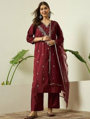 Maroon embroidered silk blend kurta pant dupatta set 2