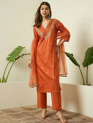 Rust embroidered silk blend kurta pant dupatta set 1