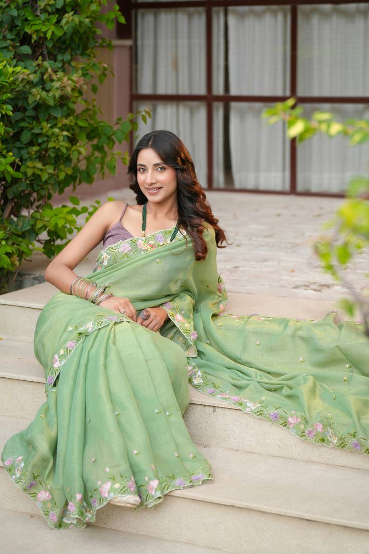yuti pure linen with hand embroidery