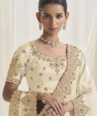 Designer cream viscose fabric saree with cream viscose blouse fabric 2