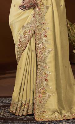 designer yellow soft jacquard fabric saree with maroon silk blend blouse fabric 3