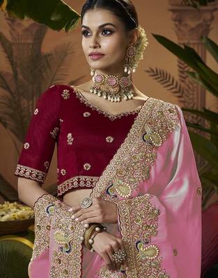 designer pink soft jacquard fabric saree with maroon silk blend blouse fabric 2