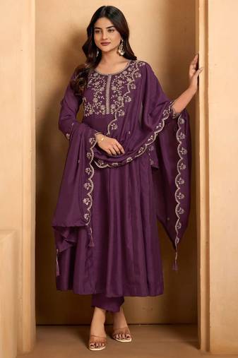 Wine embroidered silk blend kurta pant dupatta set