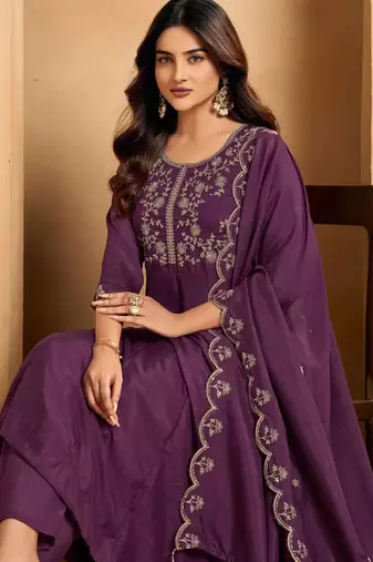 Wine embroidered silk blend kurta pant dupatta set