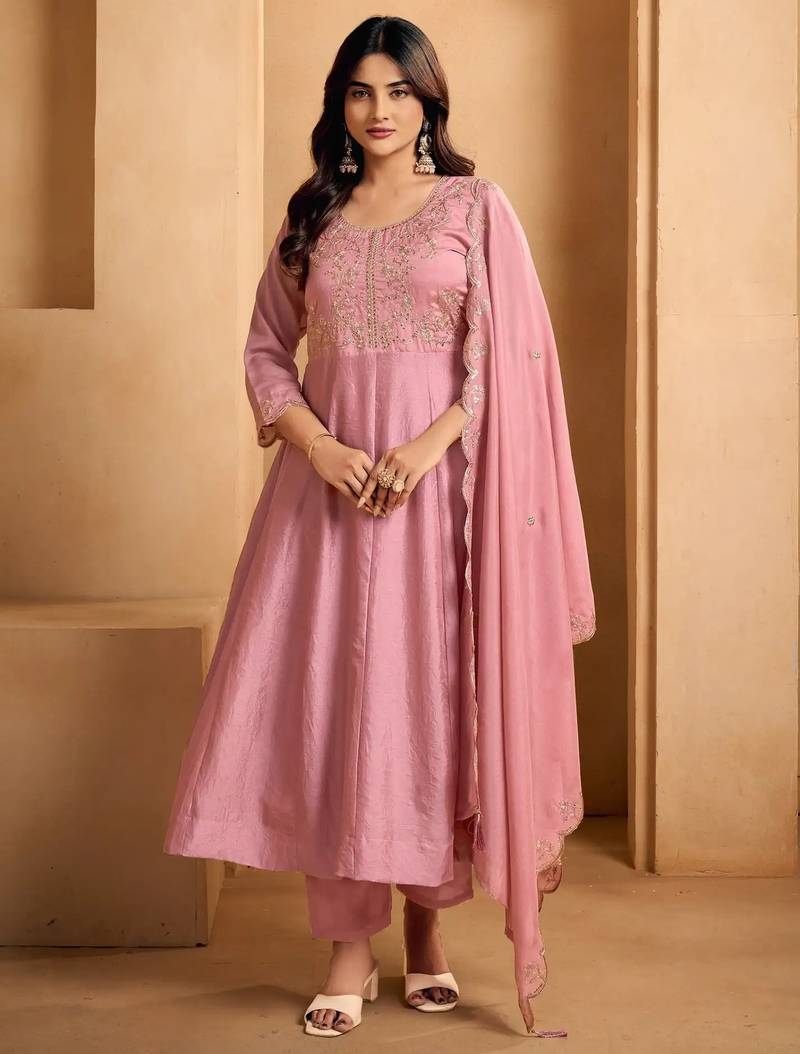 Pink embroidered silk blend kurta pant dupatta set