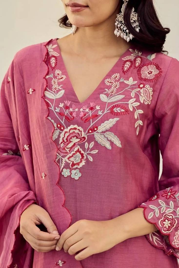 Pink embroidered silk blend kurta pant dupatta set