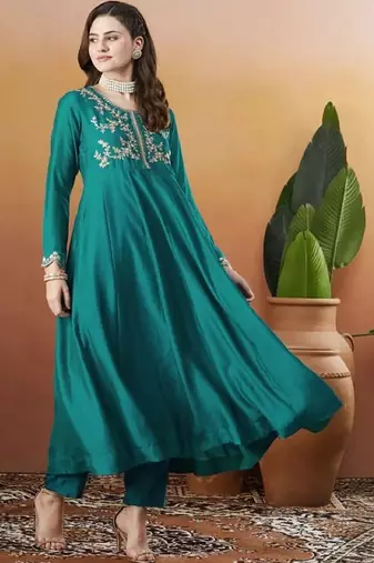 Blue embroidered silk blend kurta pant dupatta set