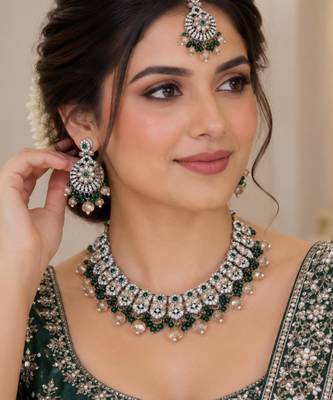 Green mehandi-plated agate stone necklace set with earrings & maang tikka 1