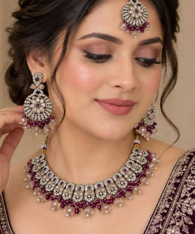 Magenta mehandi-plated agate stone necklace set with earrings & maang tikka