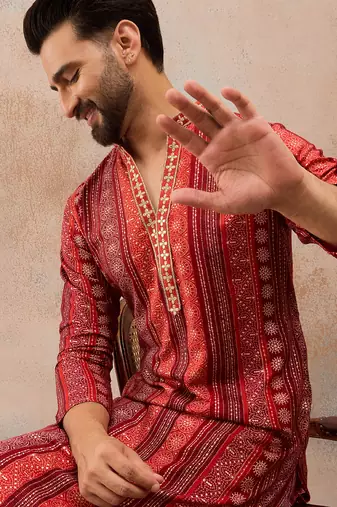 Men's maroon viscose rayon printed bandhani kurta stylish festive ethnic wear