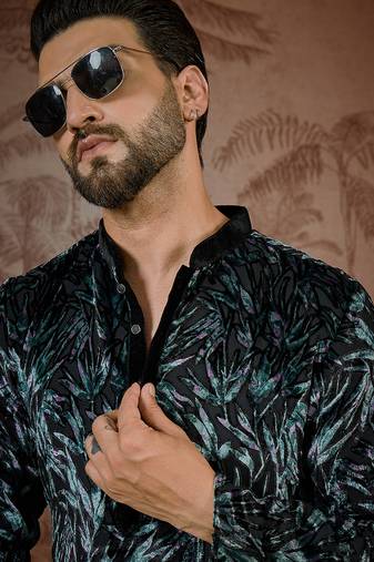 Men's black velvet printed ethnic motifs kurta stylish festive ethnic wear