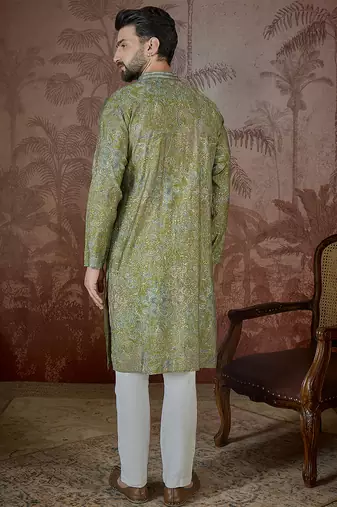 Men's green viscose rayon embroidered ethnic motifs kurta stylish festive ethnic wear