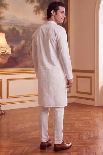 Men's white pure cotton woven design ethnic motifs kurta stylish festive ethnic wear