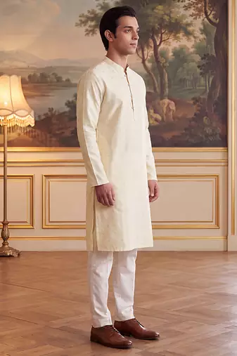 Men's off white jacquard woven design ethnic motifs kurta stylish festive ethnic wear