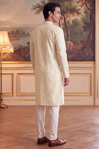 Men's off white jacquard woven design ethnic motifs kurta stylish festive ethnic wear