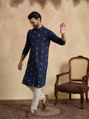 Men's navy blue silk blend embroidered solid kurta – stylish festive ethnic wear 3