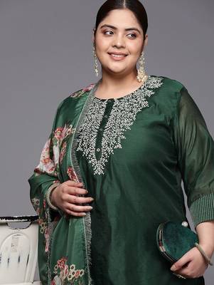 Green floral embroidered cfloraleri silk kurta trouser dupatta set 1