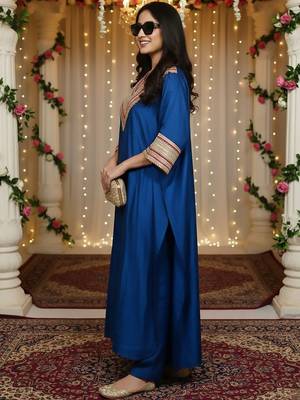 Blue floral embroidered silk blend kurta trouser set 4