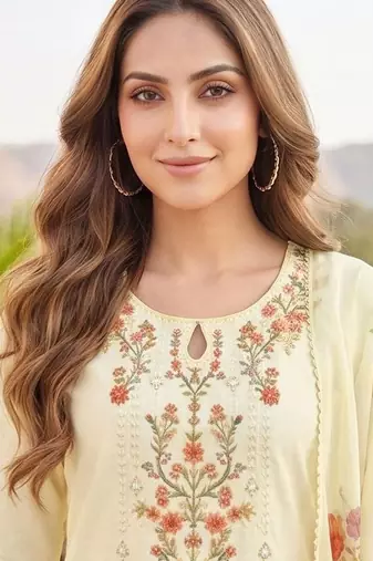 Cream floral embroidered silk blend kurta patiala dupatta set