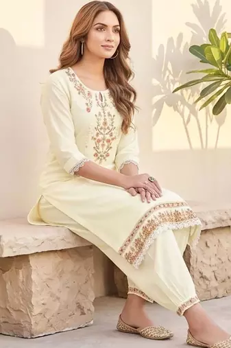 Cream floral embroidered silk blend kurta patiala dupatta set