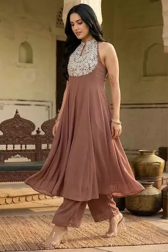 Brown floral embroidered silk blend kurta trouser set
