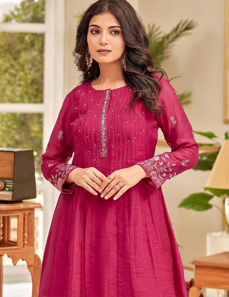 Pink floral embroidered cfloraleri cotton kurta palazzo set
