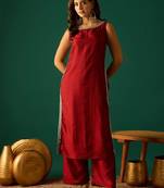 Red floral printed silk blend kurta trouser set