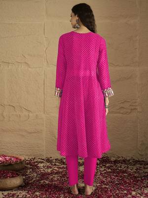 Pink floral embroidered georgette kurta trouser set 4