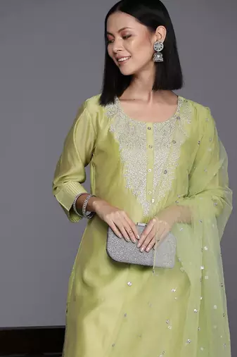 Green floral embroidered cfloraleri silk kurta trouser dupatta set